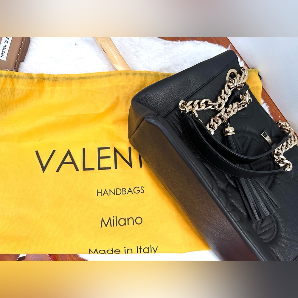 🖤NWT VALENTINO Luisa Magnus Signature LEATHER BLACK PURSE w GOLD CHAIN🖤 - Picture 16 of 16